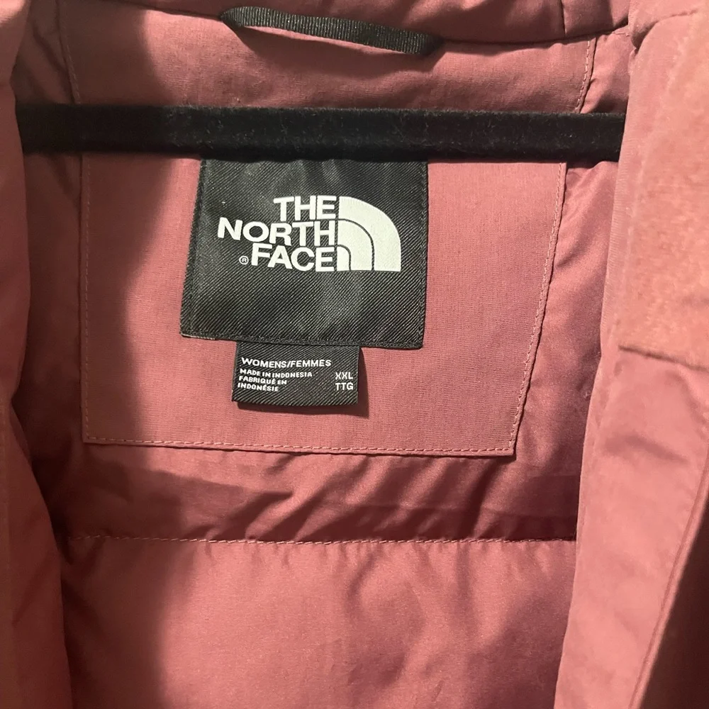 Women’s Arctic Parka - Picture 7 of 10